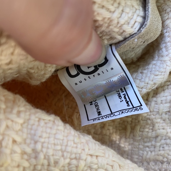 Ugg Heirloom Cream Woven Textile and Genuine Sheepskin Lace Up Ribbon Tall Boots - Picture 11 of 13